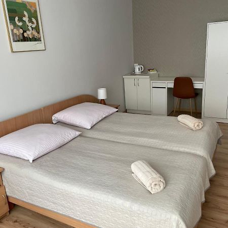 Pokoje Goscinne O-Es-Ha Warsaw Luaran gambar