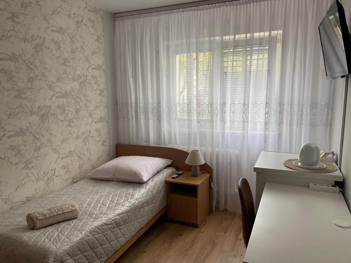 Pokoje Goscinne O-Es-Ha Warsaw Luaran gambar