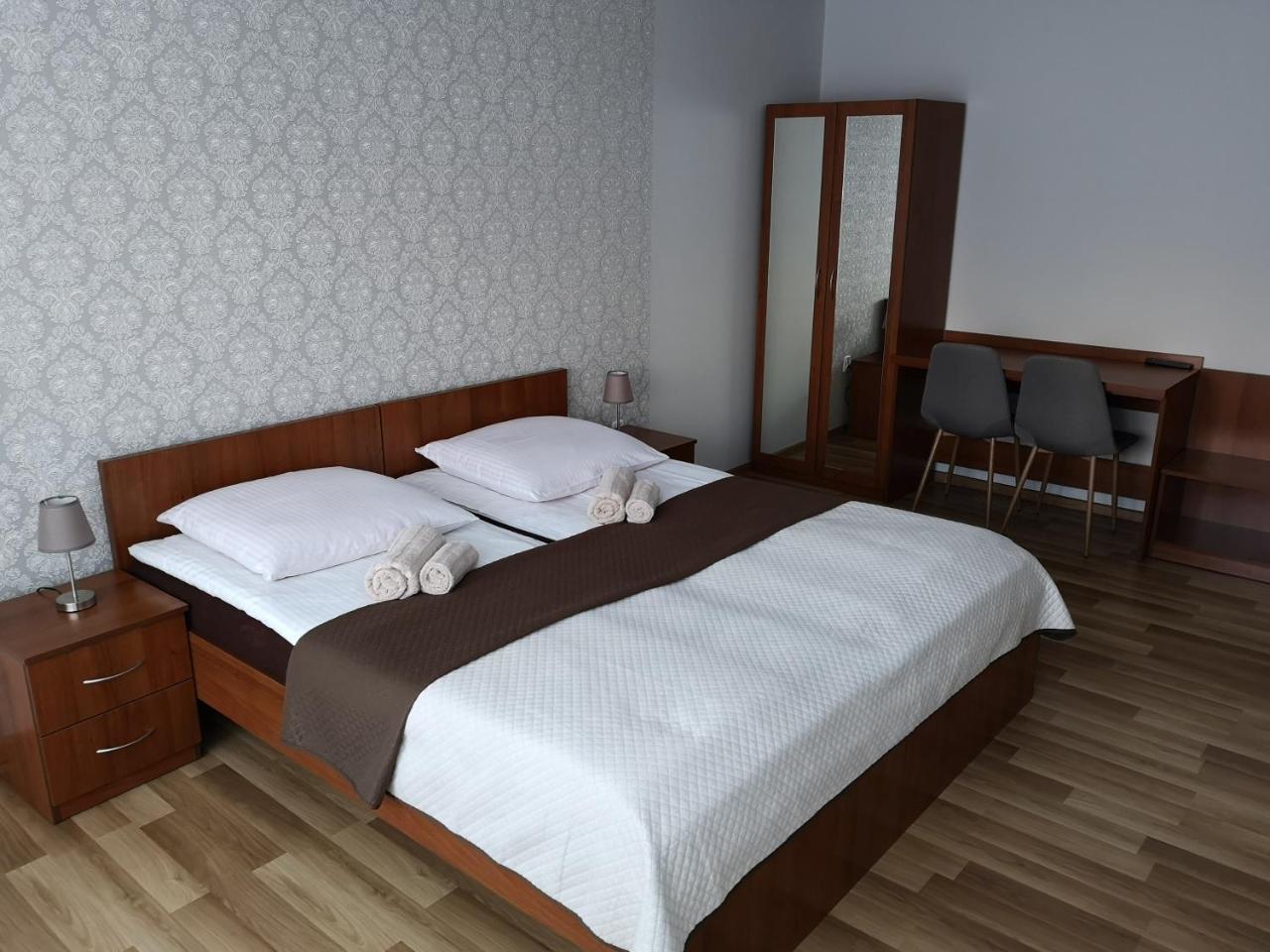 Pokoje Goscinne O-Es-Ha Warsaw Luaran gambar